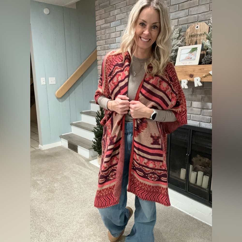 Poncho Cape. Super cute, super warm! Like New!